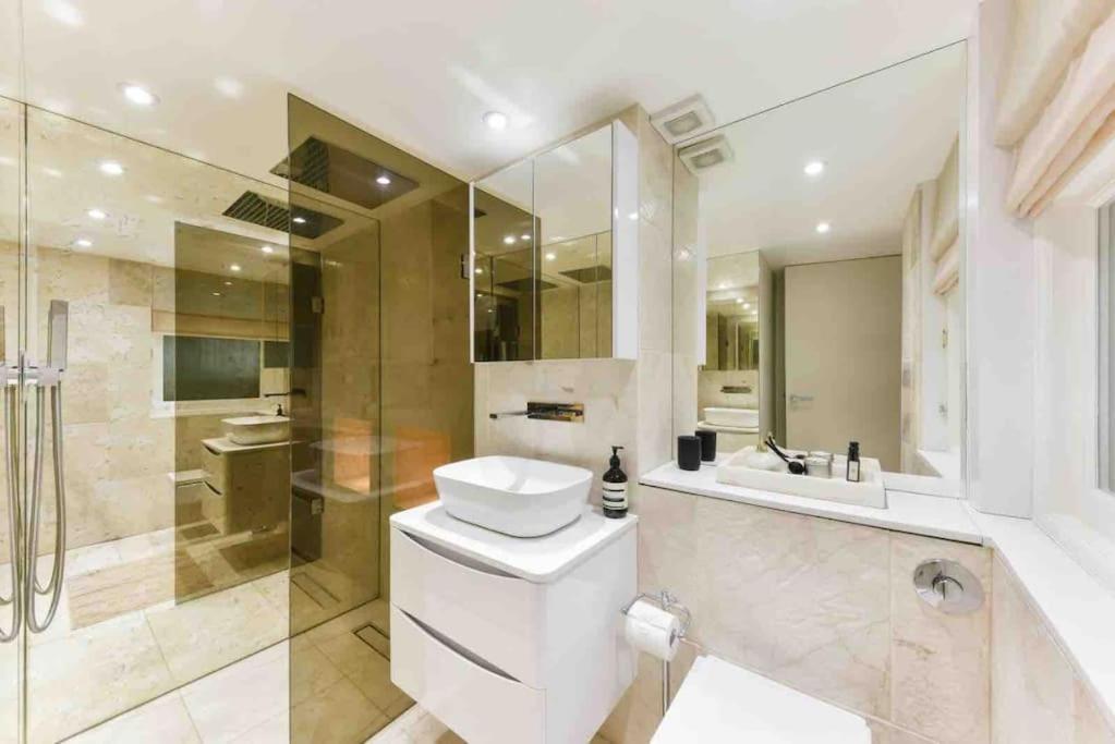Luxury Modern Apartment London Bagian luar foto